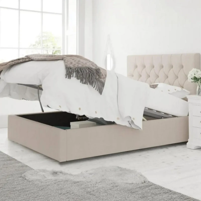 freepik__expand__85671_1